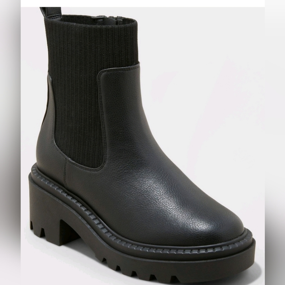 Universal Thread Women's Kyrie Chunky Heel Ankle Sock Boots size 13